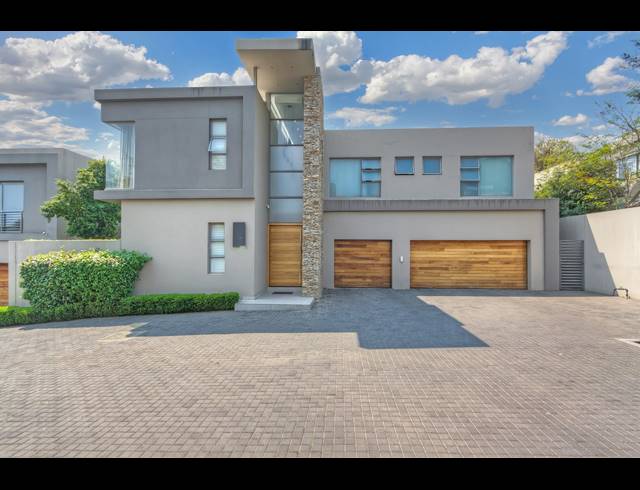 5 BEDROOM CLUSTER FOR SALE IN MORNINGSIDE